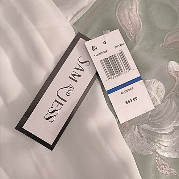 Women's Flutter Sleeve Top - Picture 7 of 8